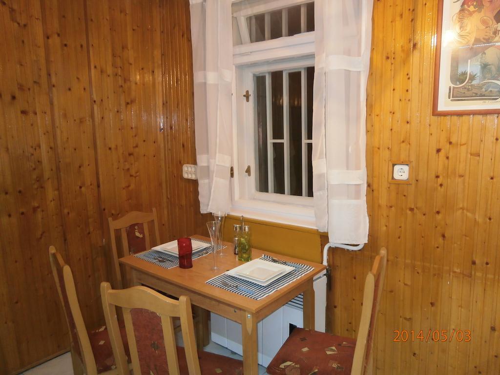 Highland Apartment Βουδαπέστη Δωμάτιο φωτογραφία