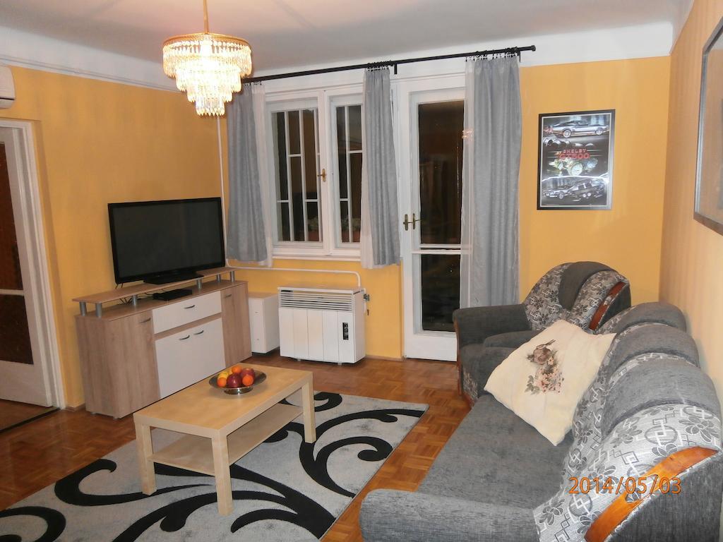 Highland Apartment Βουδαπέστη Δωμάτιο φωτογραφία